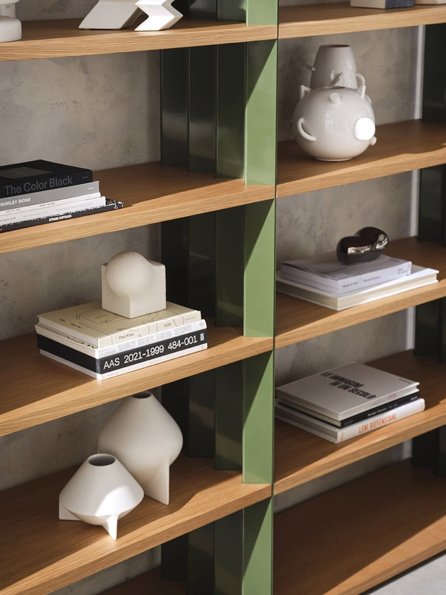 Z24-Books 727A_gallery_12